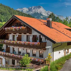Und Maria Gern Hotel